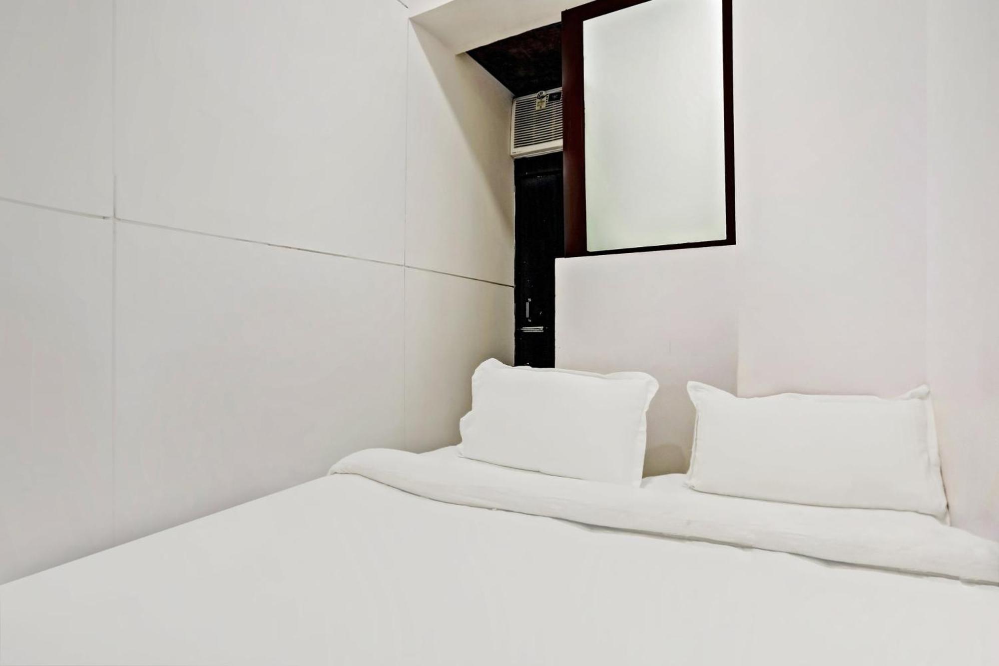 Hotel O North Campus Нью-Делі Екстер'єр фото